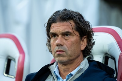 FC Eindhoven-coach Maurice Verberne voelt onmacht na trainingsongeluk: ‘Daar kan ik niet zo goed mee omgaan’