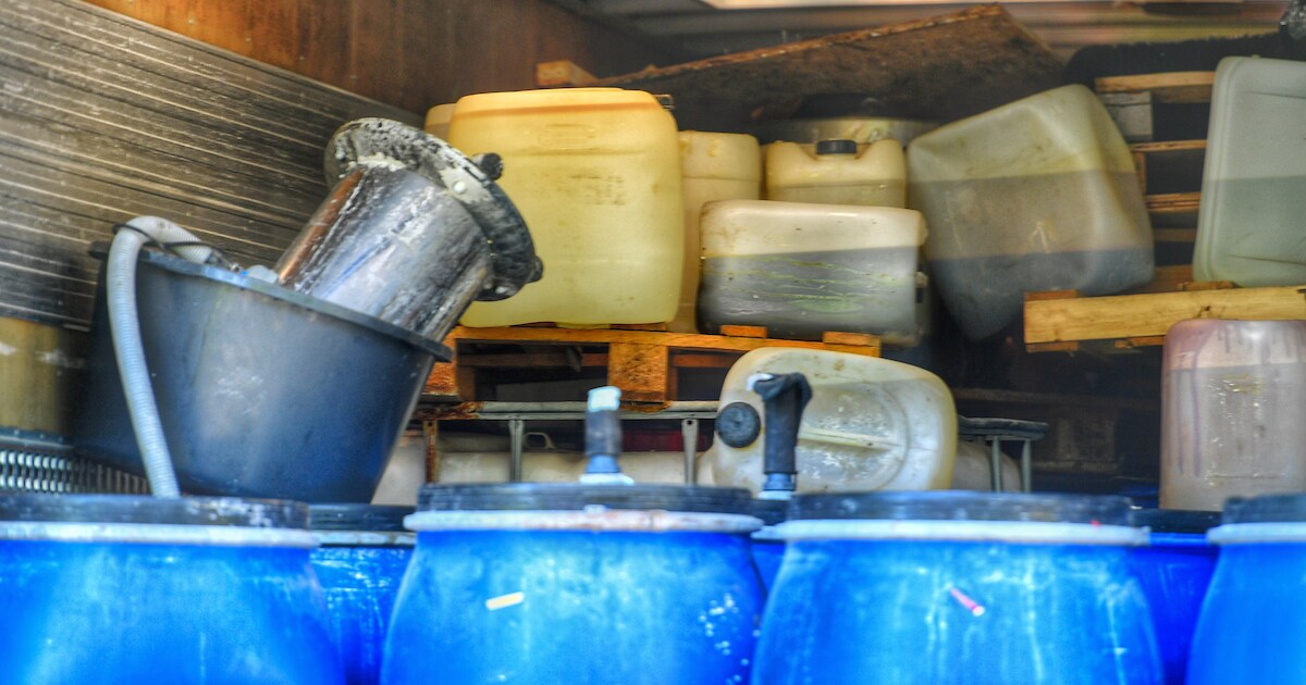 Vrachtwagen met vermoedelijk drugsafval gevonden in Riethoven | Kempen | ED.nl