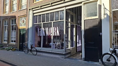 Nagels in rood-wit-geel: hier kunnen je nagels een Oeteldonkse make-over krijgen