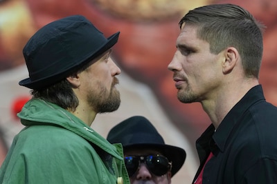 LIVE boksen | Franse bokser viert knock-out met salto, zo laat komt Verhoeven in actie tegen Usyk