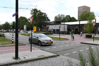 Fietser aangereden op oversteek in Tilburg waar mensen al maanden over klagen