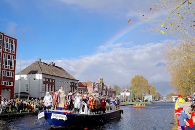 Sinterklaas komt aan in Helmond op 16 november