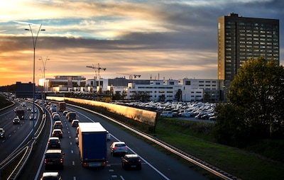 ASML licht uitgewerkte plannen voor nieuwe campus toe aan inwoners