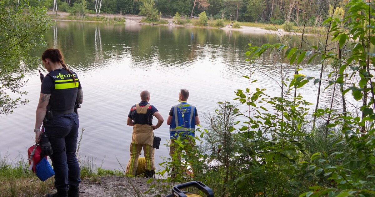 Overleden zwemmer aangetroffen in Aarlesche Vijver in Bakel na zoekactie