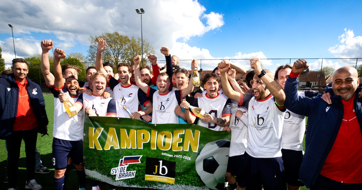 Kampioen SV De Braak glanst weer na doffe jaren: ‘Hebben de club terug op de kaart gezet’