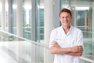 Arts Catharina pleit voor preventieve ingreep tegen dodelijke eierstokkanker: ‘We laten nu kans ligg