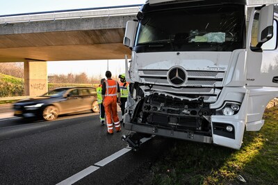 Vrachtwagens botsen op A58 bij Ulvenhout, kort na een eerder ongeluk met trucks