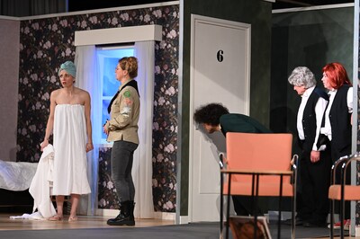 De Plankeniers maken er weer een klucht van; ‘Geen zware kost, gewoon lekker lachen’