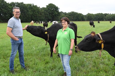 Ingrid en Paul krijgen financiële steun om hun boerenbedrijf natuurinclusief te krijgen; lossen we e
