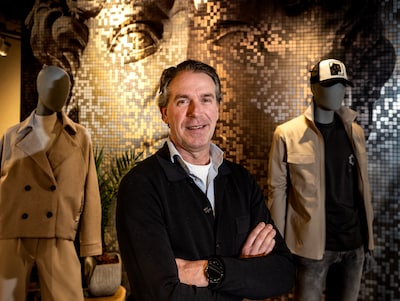 Geen webshop voor Robert (53): ‘Ik wil mijn klanten hier, met koffie en een praatje’