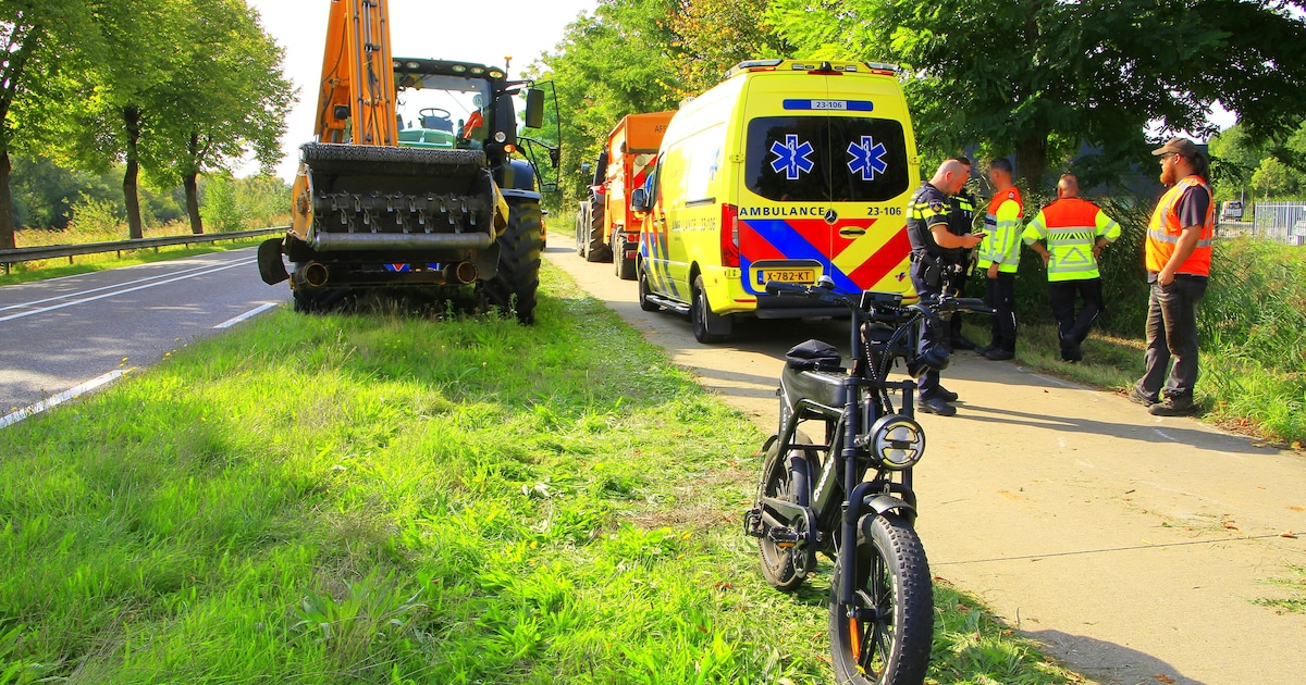 Fatbiker gewond door botsing met maaiende tractor in Weert