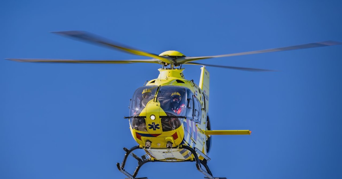 Fietser ernstig gewond op de Henri Dunantstraat in Venray, traumahelikopter geland