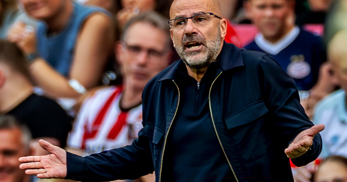Peter Bosz is blij met een nieuwe prijs én ziet genoeg studiemateriaal ...