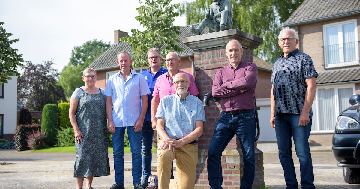 Dorpsraad: ‘School en dorpswinkel op plein in Hoogeloon’ | Bladel | ed.nl