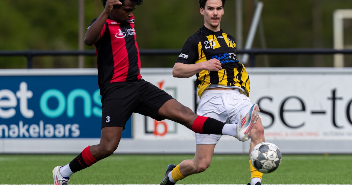 Bladella en De Valk van de nul af, Handel pakt in de slotminuut de volle buit: ‘We winnen hier een b