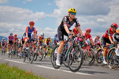 LIVE Tour de France Femmes | Twaalfkoppige kopgroep met vier Nederlanders krijgt niet veel ruimte, kansen op gele trui voor Demi Vollering