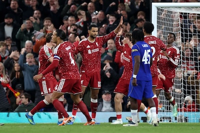 Misser Gravenberch komt Liverpool niet duur te staan in zenuwslopende penaltyreeks, belangrijke rol Gakpo