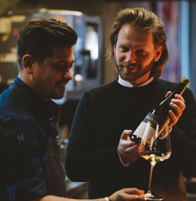 De Rozario ziet zijn wijnkenner vertrekken: ‘Niet bezig zijn met fles ...