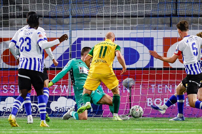 Oud-spits Evan Rottier brengt FC Eindhoven eerste teleurstelling van ...