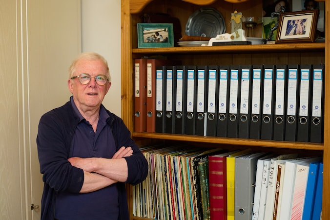 Na 19 volle mappen stopt Rinus met schrijven voor het ED: ‘Dat kan ik ...