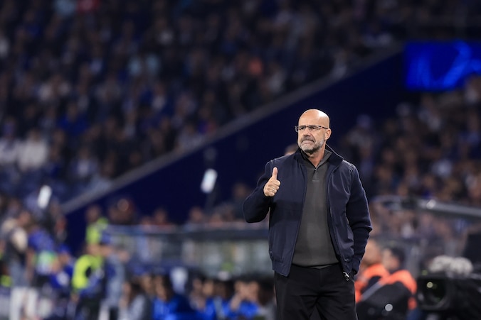 Peter Bosz wijst na een topavond in Portugal één absolute uitblinker ...