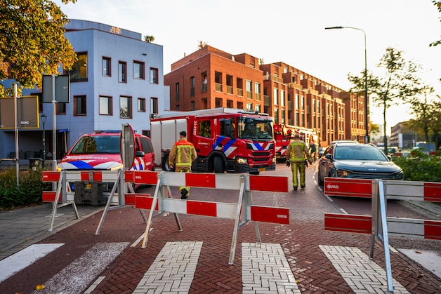 Vrouw valt met fiets in metersdiepe put in Eindhoven | Regio | ED.nl