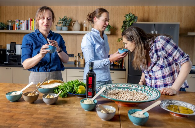 Dit is de lekkerste hummus uit de supermarkt | Koken & Eten | ED.nl