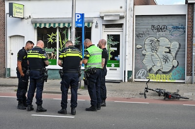 Fietser raakt zwaargewond door aanrijding met auto in Tilburg