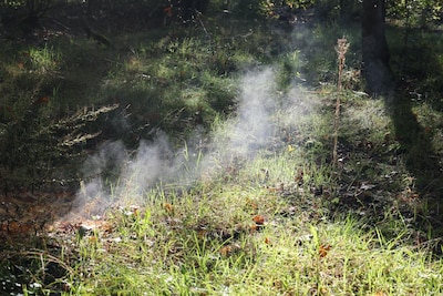 Drugsafval gedumpt in Valkens­waard: zure damp stijgt op, bodem moet worden gereinigd