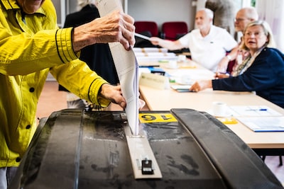 Verpleegkundige Alida uit Helmond over stemmen met een beperking: ‘Met trillende handen voor het stemhokje’