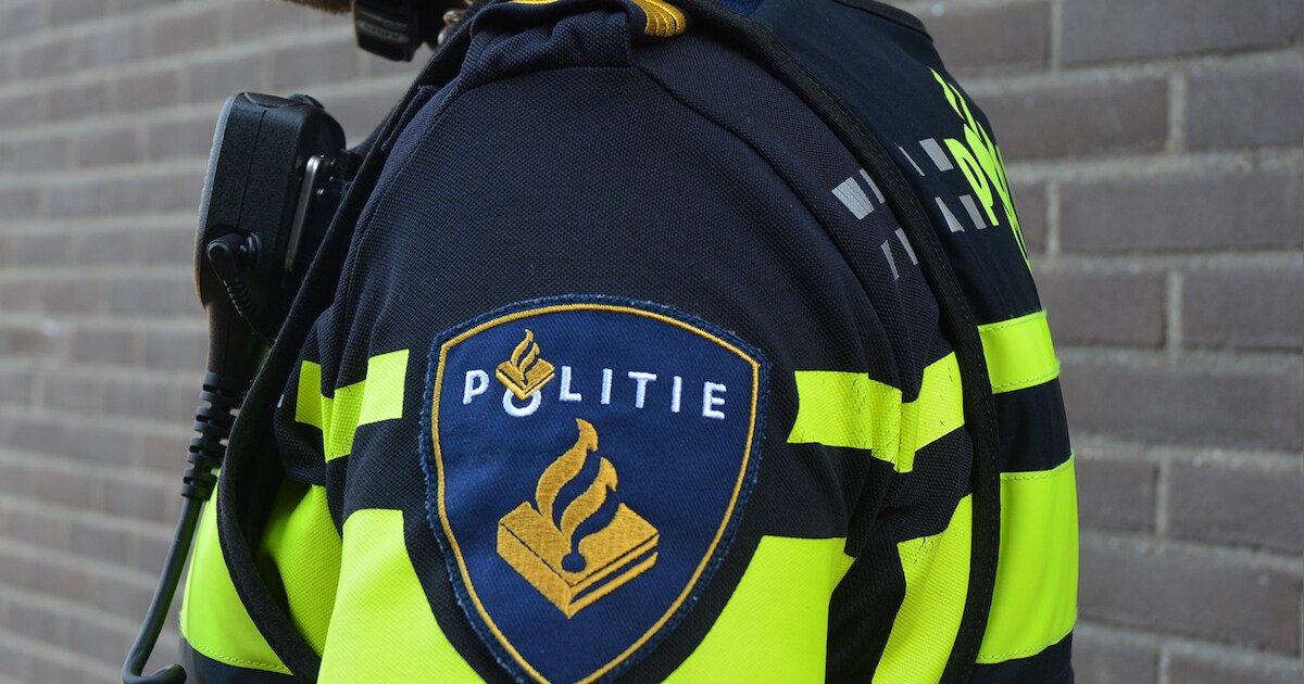 Agent raakt gewond bij botsing met scooter op weg naar melding in Deurne, bestuurder aangehouden