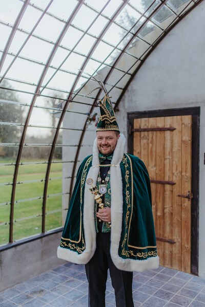 Prins Schel dun Urste regeert bij Bollemeppers