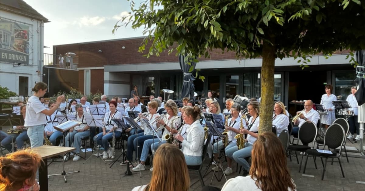 Zomerconcert in Vlierden met Fanfare Wilhelmina en Talent Orkest