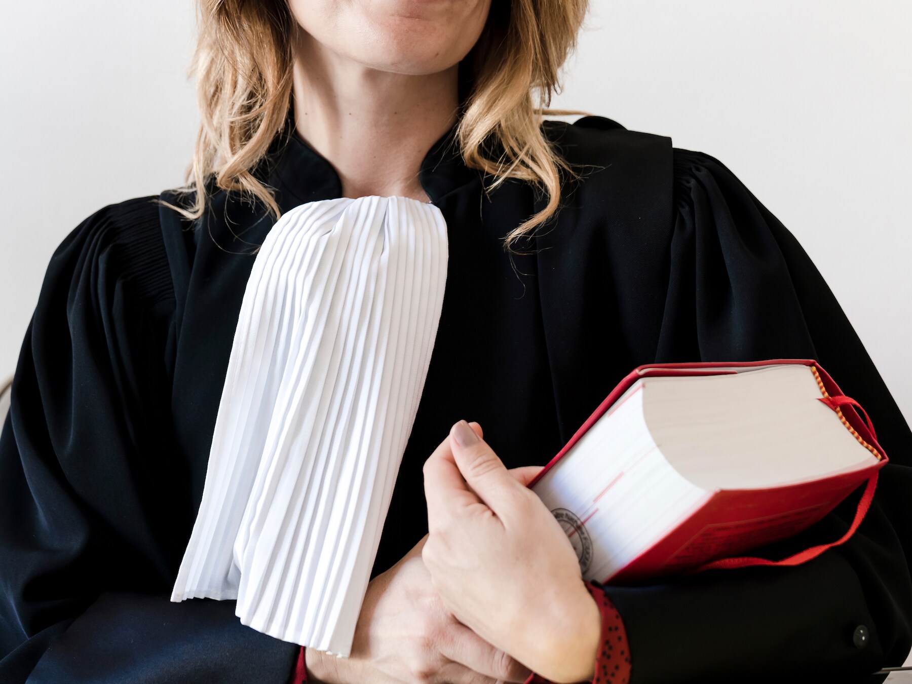 Advocaat verzon 400 vonnissen en kon zo 1 miljoen euro declareren