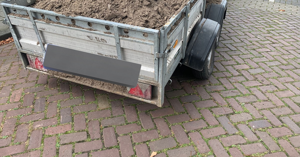 lading-zand-bijna-5-5-keer-te-zwaar-auto-met-tot-boven-de-rand-gevulde