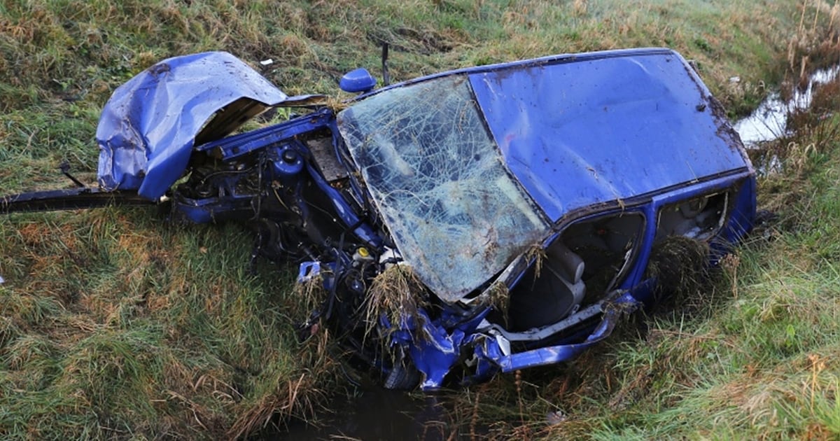 A58 dicht na ernstig ongeluk met vrachtwagen en auto