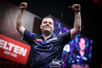 Niels Zonneveld pakt in Maastricht eerste PDC-titel en 41.000 euro na winst op Danny Noppert