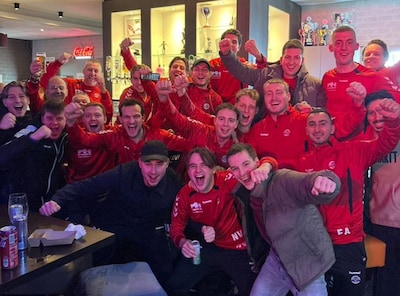 Woenselse Boys mag zich winterkampioen noemen: ‘Met spanning op onze telefoons gekeken’