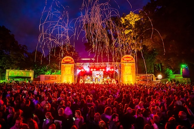 Dit wil je weten over de Kasteeltuinconcerten 2026 (plus de line-up)
