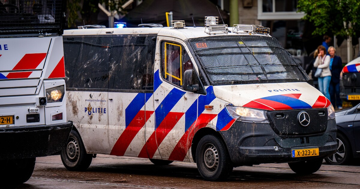 14 verdachten van rellen Den Haag dinsdag voor de politierechter ...