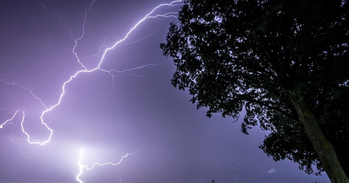 Fors minder schade in Bladel door noodweer vorig jaar, schadebedrag door bliksem voor het eerst sind