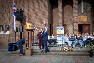 Vrijheidsvuur de Peel ontstoken in Nederweert-Eind: ‘Vrijheid is niet vanzelfsprekend’