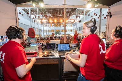 Applaus! Dit is de opbrengst van het Glazen Huis van het Carolus Borromeus College