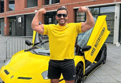 Mo Bicep laat zoontje (6) in Bentley rondrijden en krijgt straf: ‘Zal het nooit meer doen’