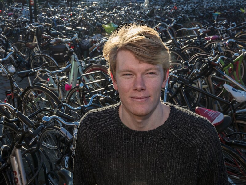 Jilt Jorritsma schrijver van Brabants Boek Present 2026 | Regio | ED.nl