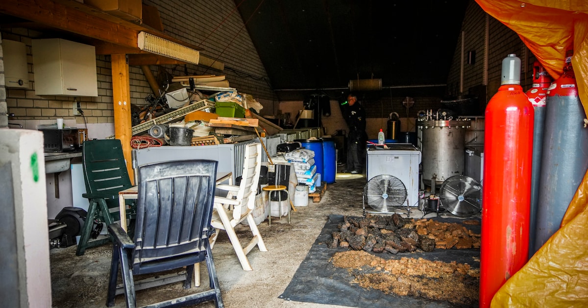 Groot drugslab ontdekt in Middelbeers, politie valt binnen vanwege hoog stroomverbruik