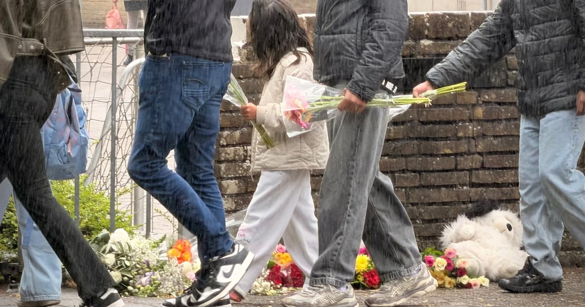 Stilte bij basisschool De Warande na ongeluk waarbij drie leerlingen en een medewerker omkwamen